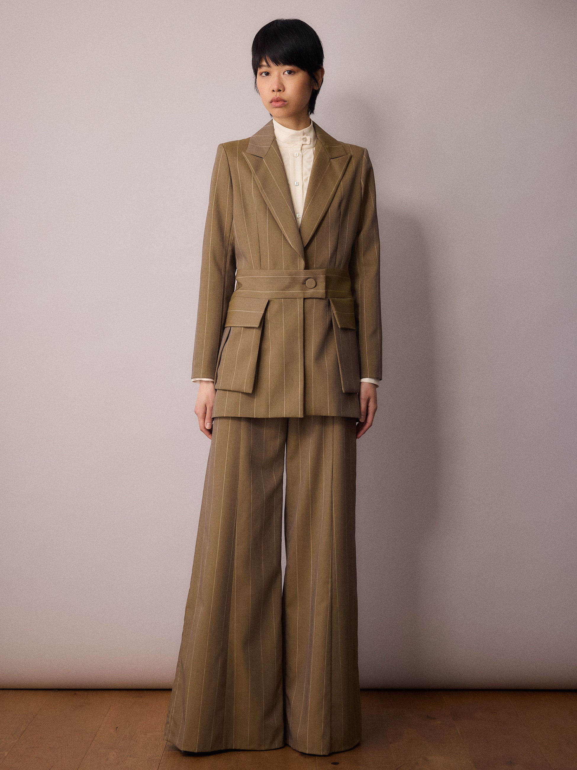 Harper Suit Jacket / Sand Pinstripe