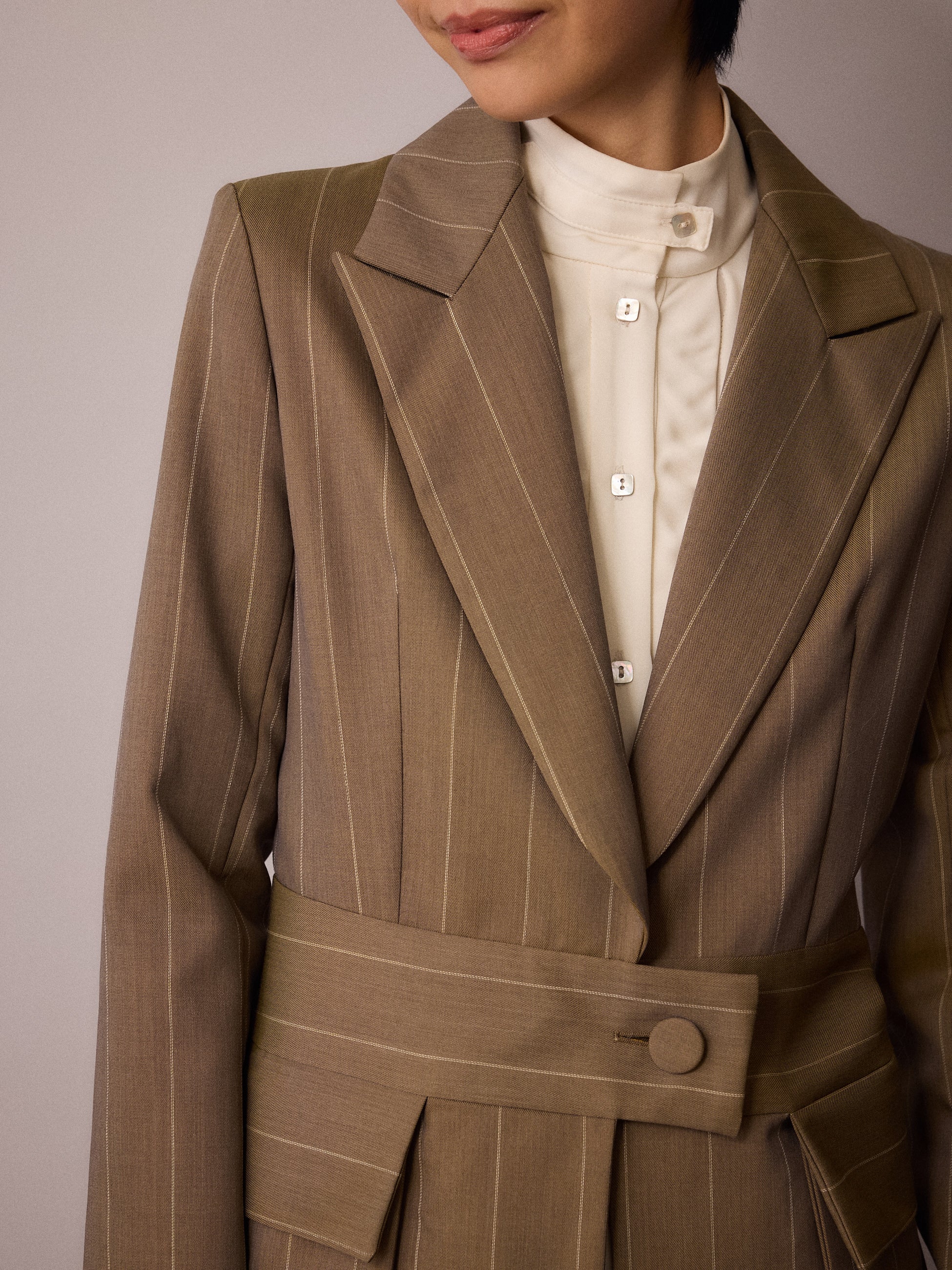 Harper Suit Jacket / Sand Pinstripe