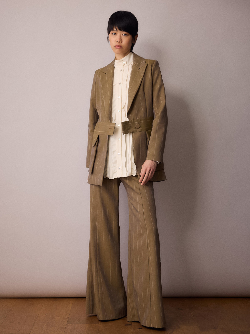 Harper Suit Jacket / Sand Pinstripe
