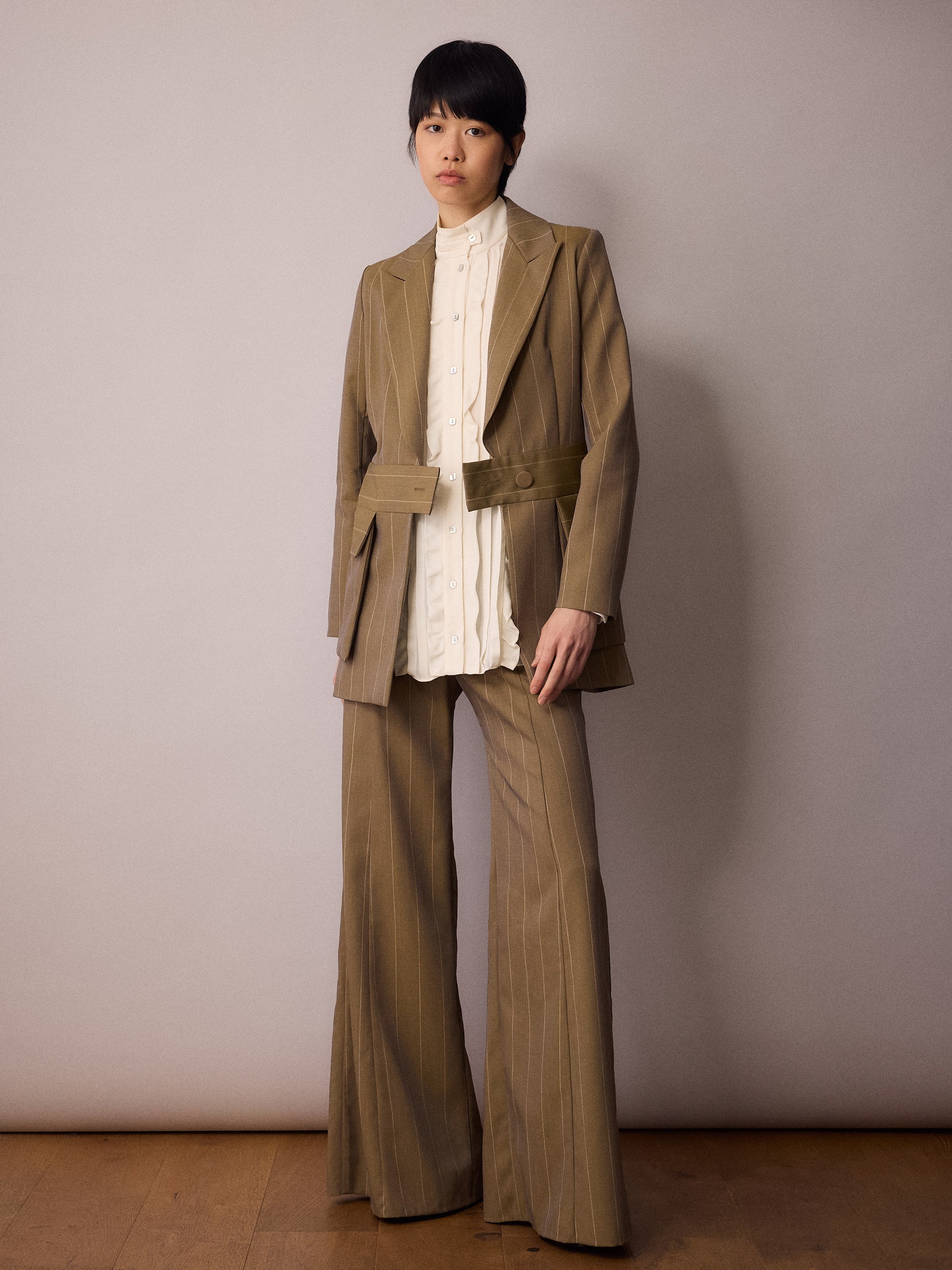 Harper Suit Jacket / Sand Pinstripe