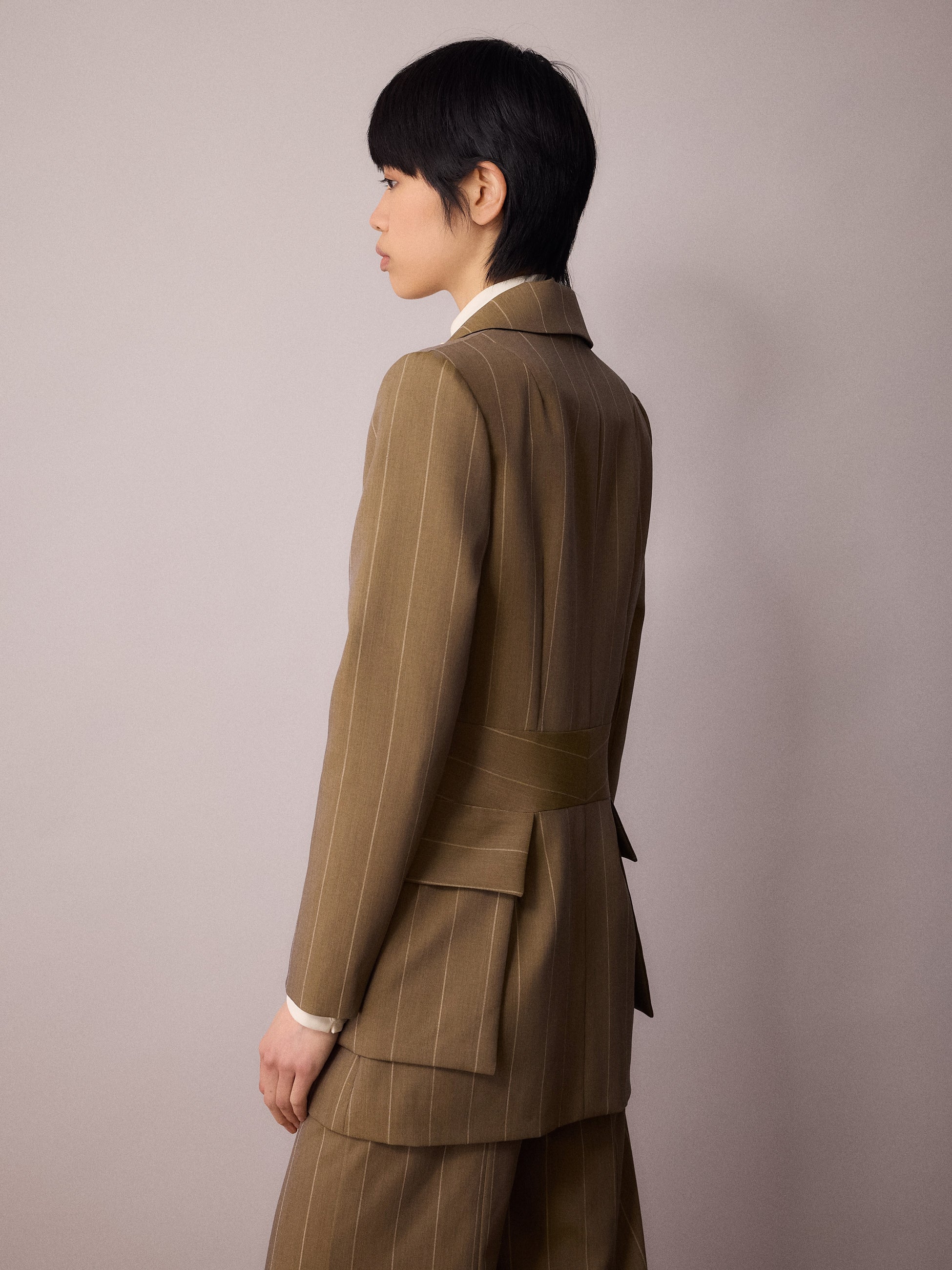 Harper Suit Jacket / Sand Pinstripe