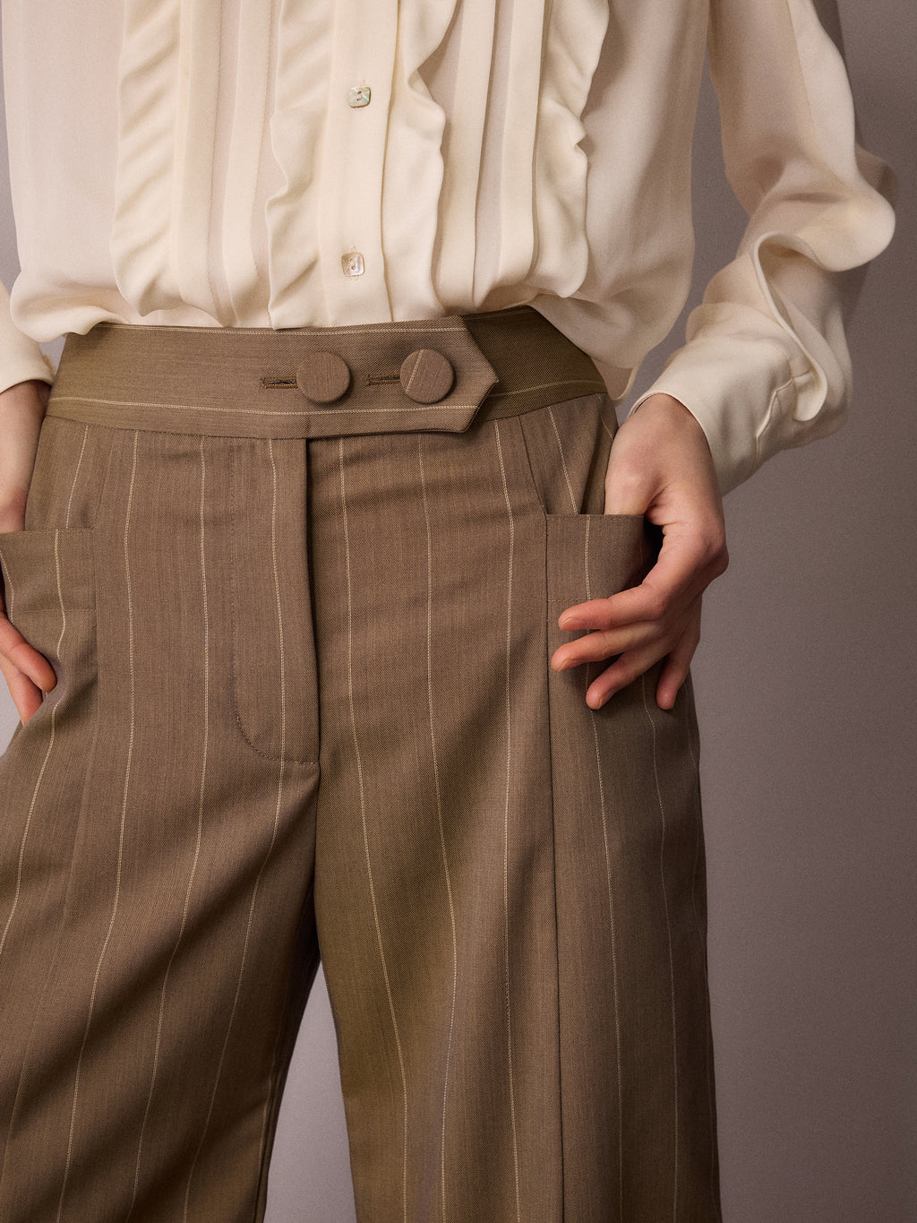 Anderson Trouser / Sand Pinstripe