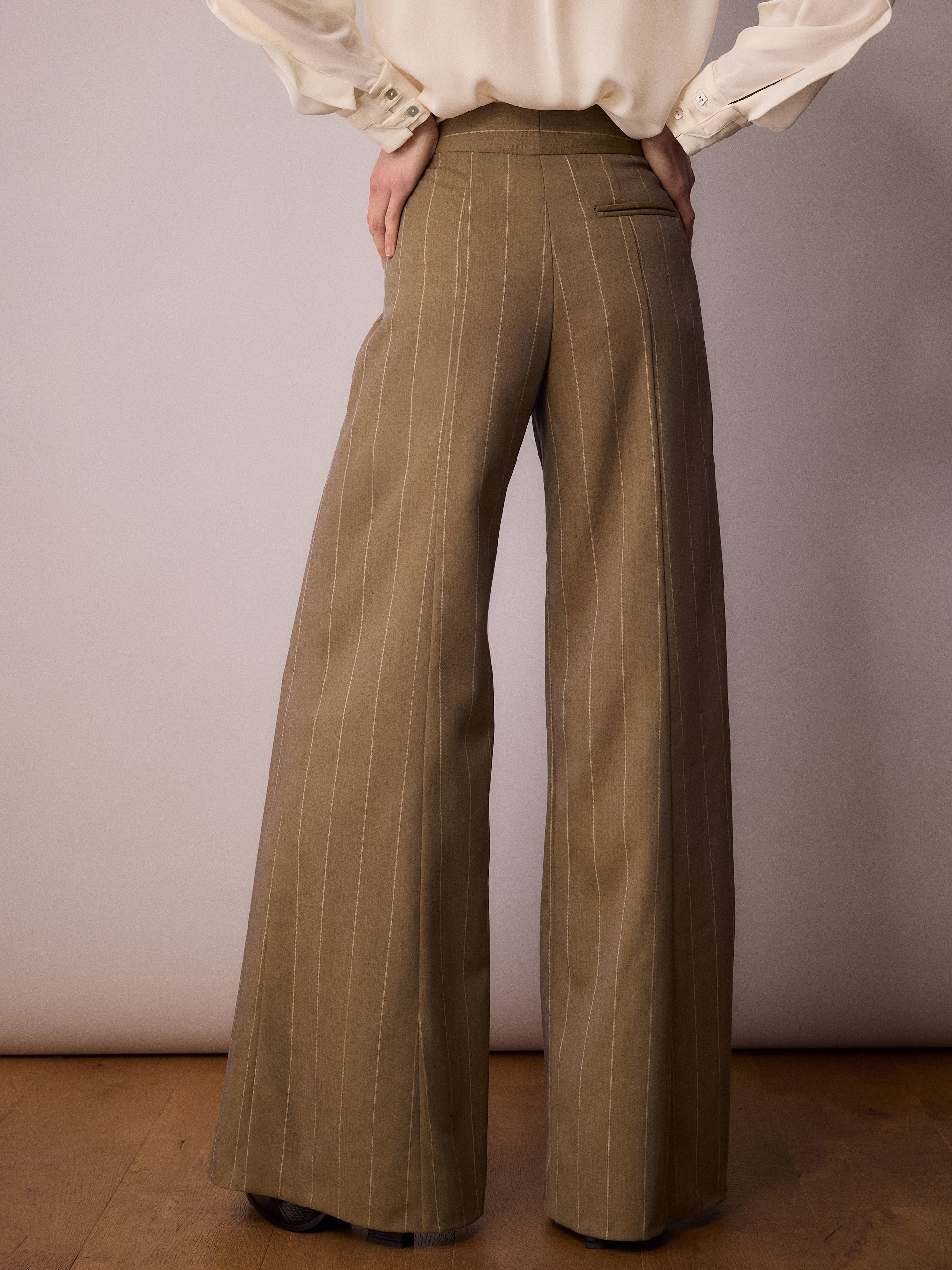 Anderson Trouser / Sand Pinstripe