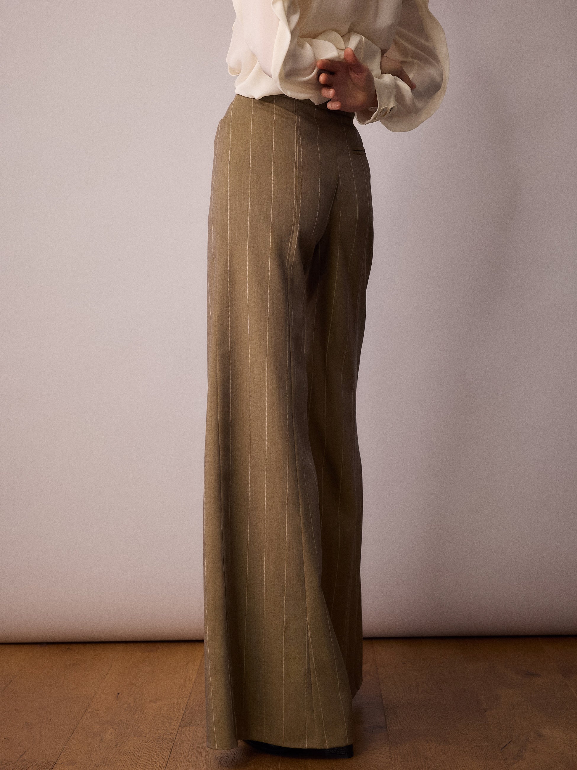 Anderson Trouser / Sand Pinstripe