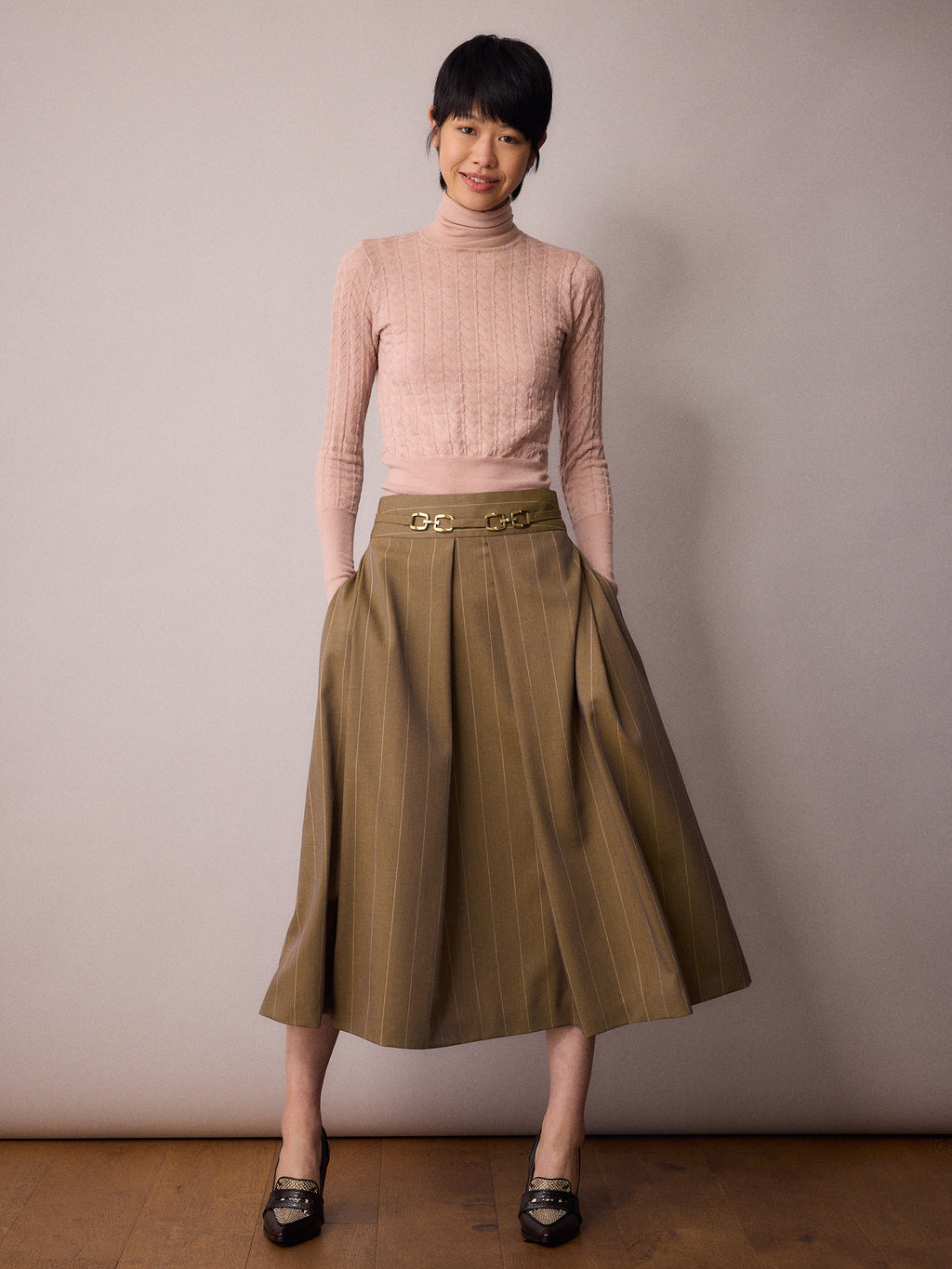 Marlo Box Pleat Skirt / Sand Pinstripe