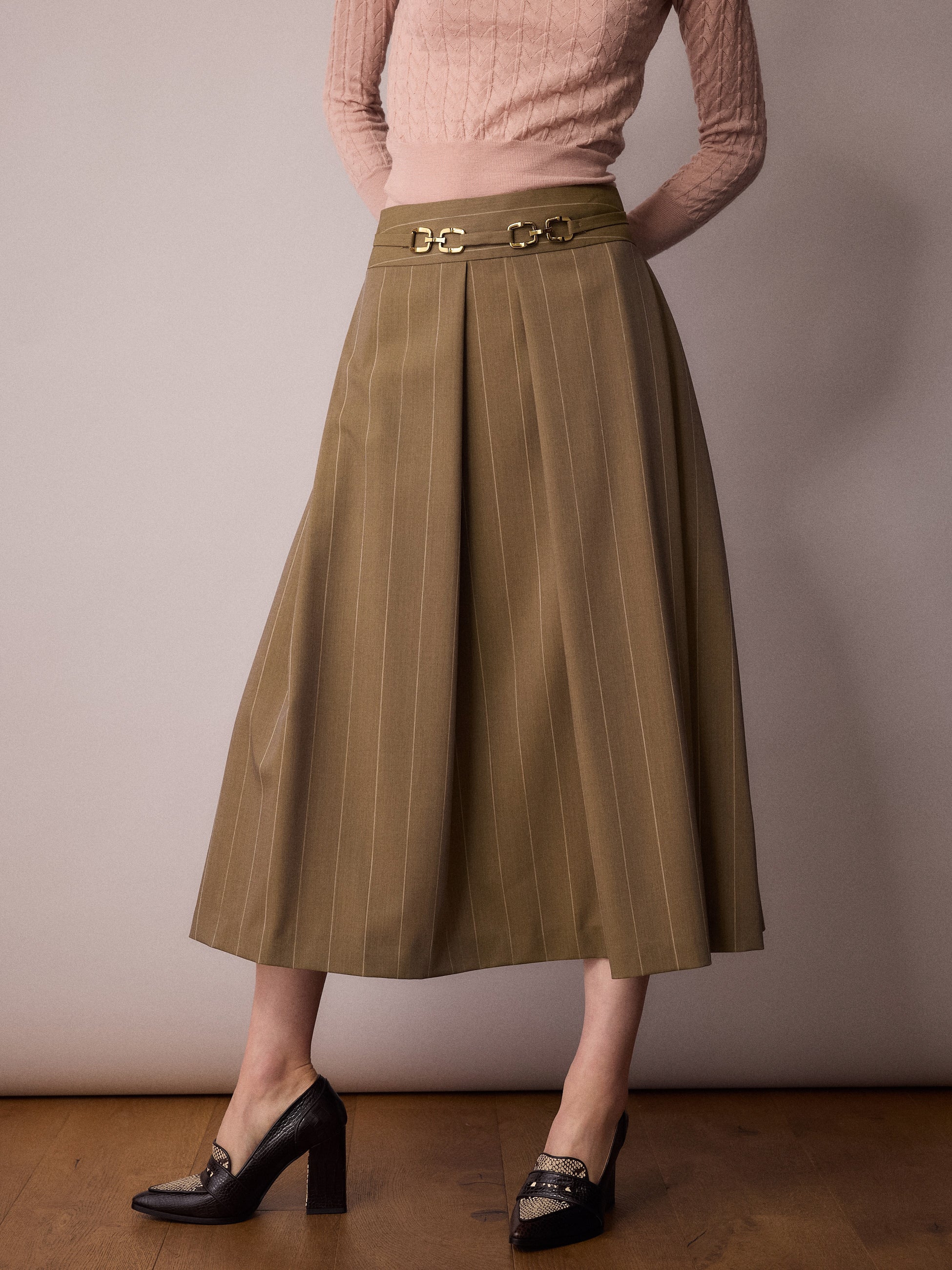Marlo Box Pleat Skirt / Sand Pinstripe